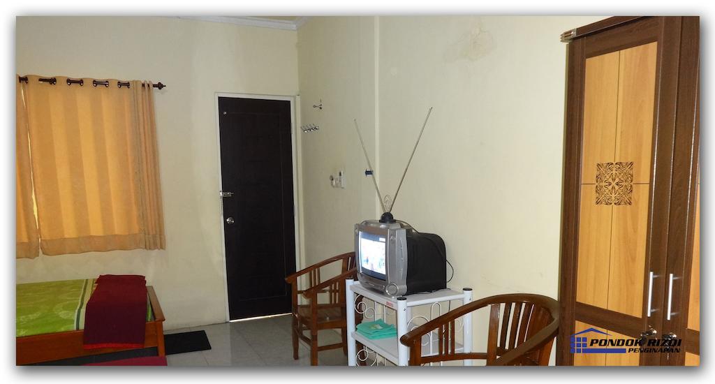 Penginapan Pondok Rizqi Syariah Brebek Εξωτερικό φωτογραφία