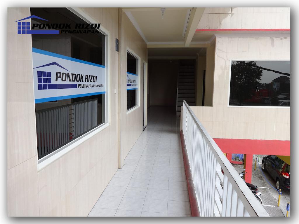 Penginapan Pondok Rizqi Syariah Brebek Εξωτερικό φωτογραφία